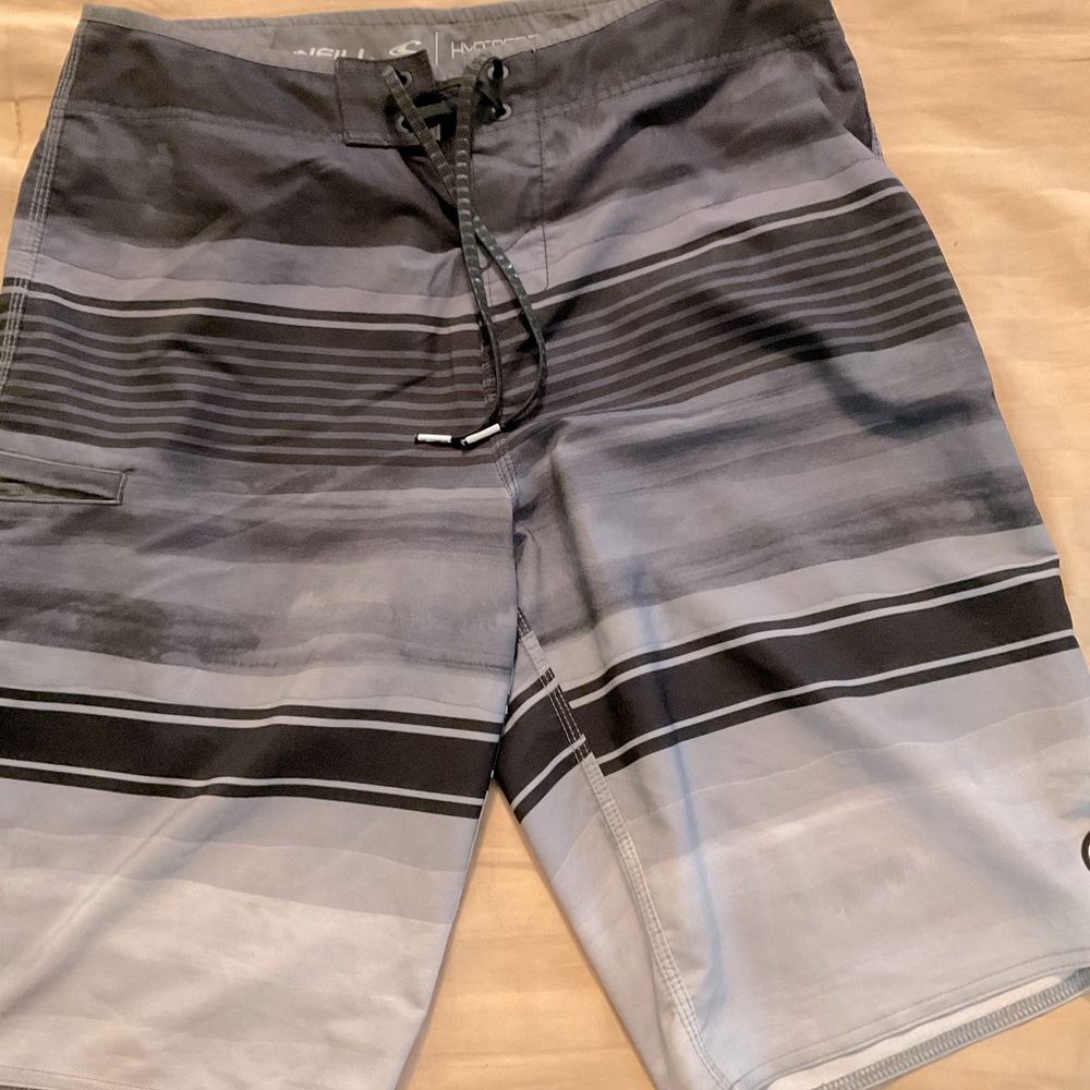 Men’s board shorts